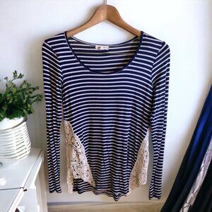 Paper Tee Womens Top Small Blue Stripe   Long Sleeve Scoopneck  Lace Accent